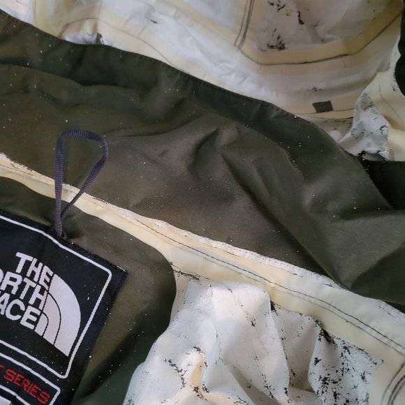 The North Face Summit Series Shell Water Jacket Olive Green Sample Size Medium - Picture 9 of 9